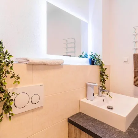 The One * スプリト