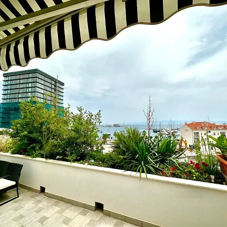 The One アパート スプリト