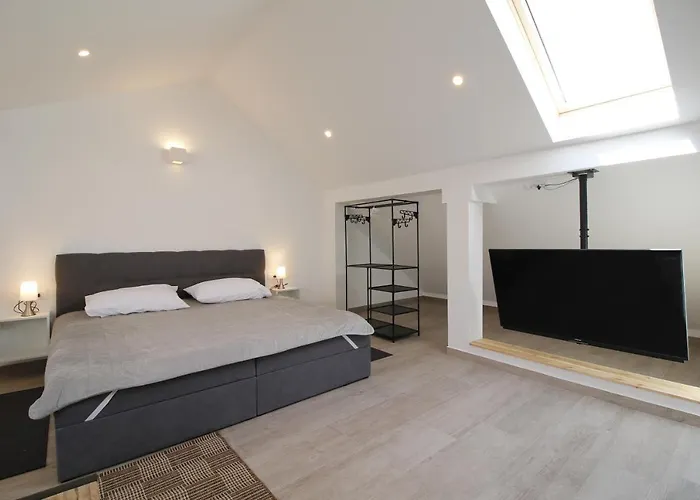 The One * Σπλιτ