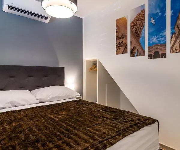 The One Διαμέρισμα Σπλιτ